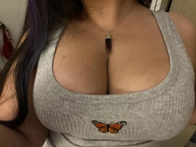still perky with no bra🦋 by size5baby
