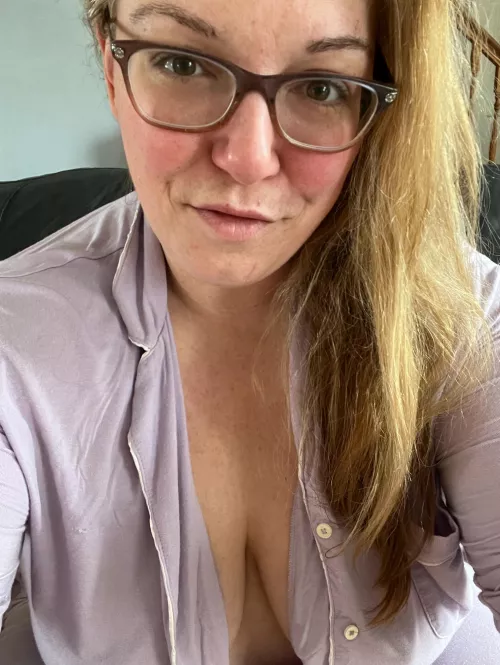 Still rocking my jammies and no makeup. Sunday funday. [F] by NotYourAverageJen8