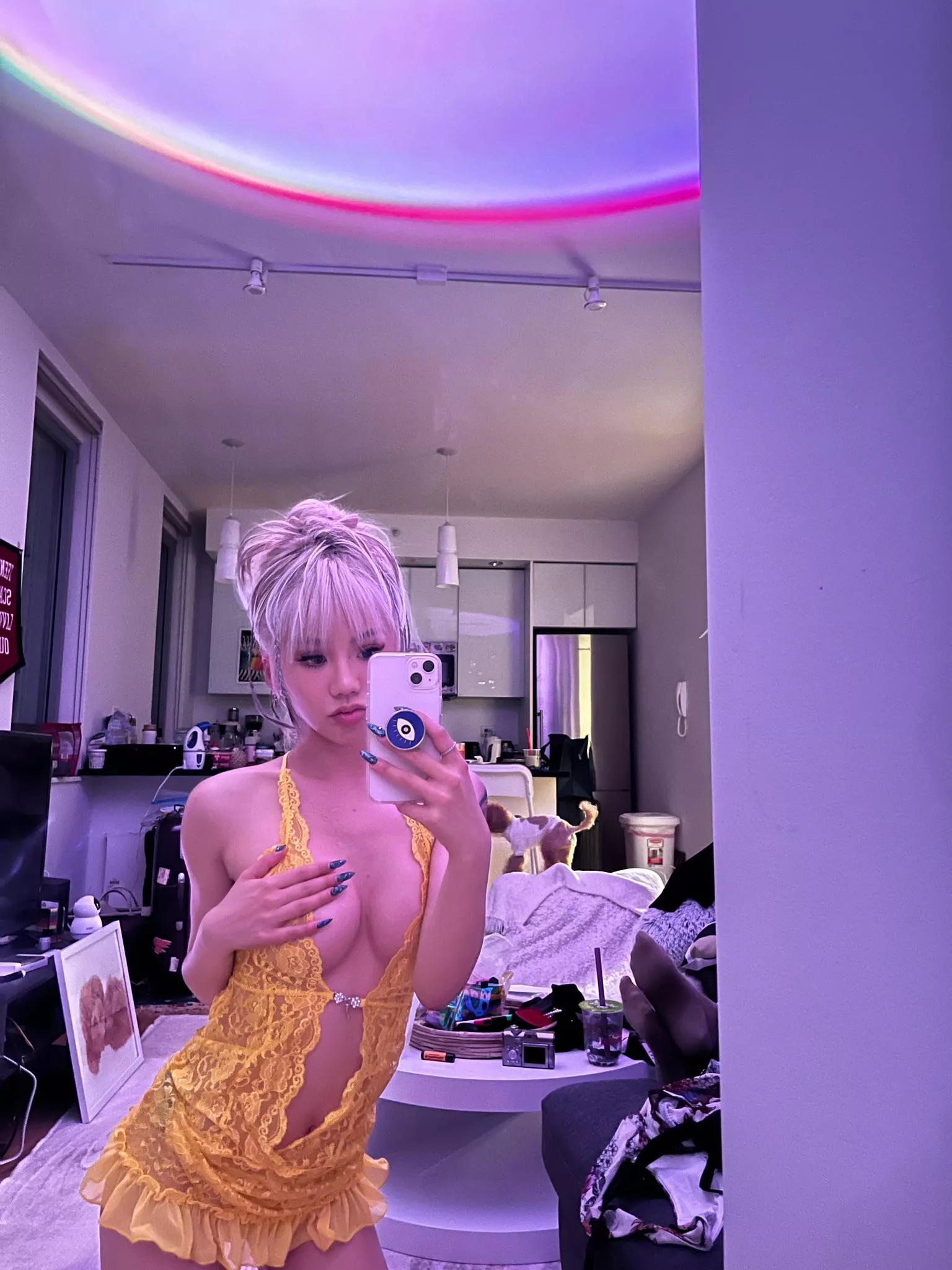 sting like a bee posted by dollaryaoo