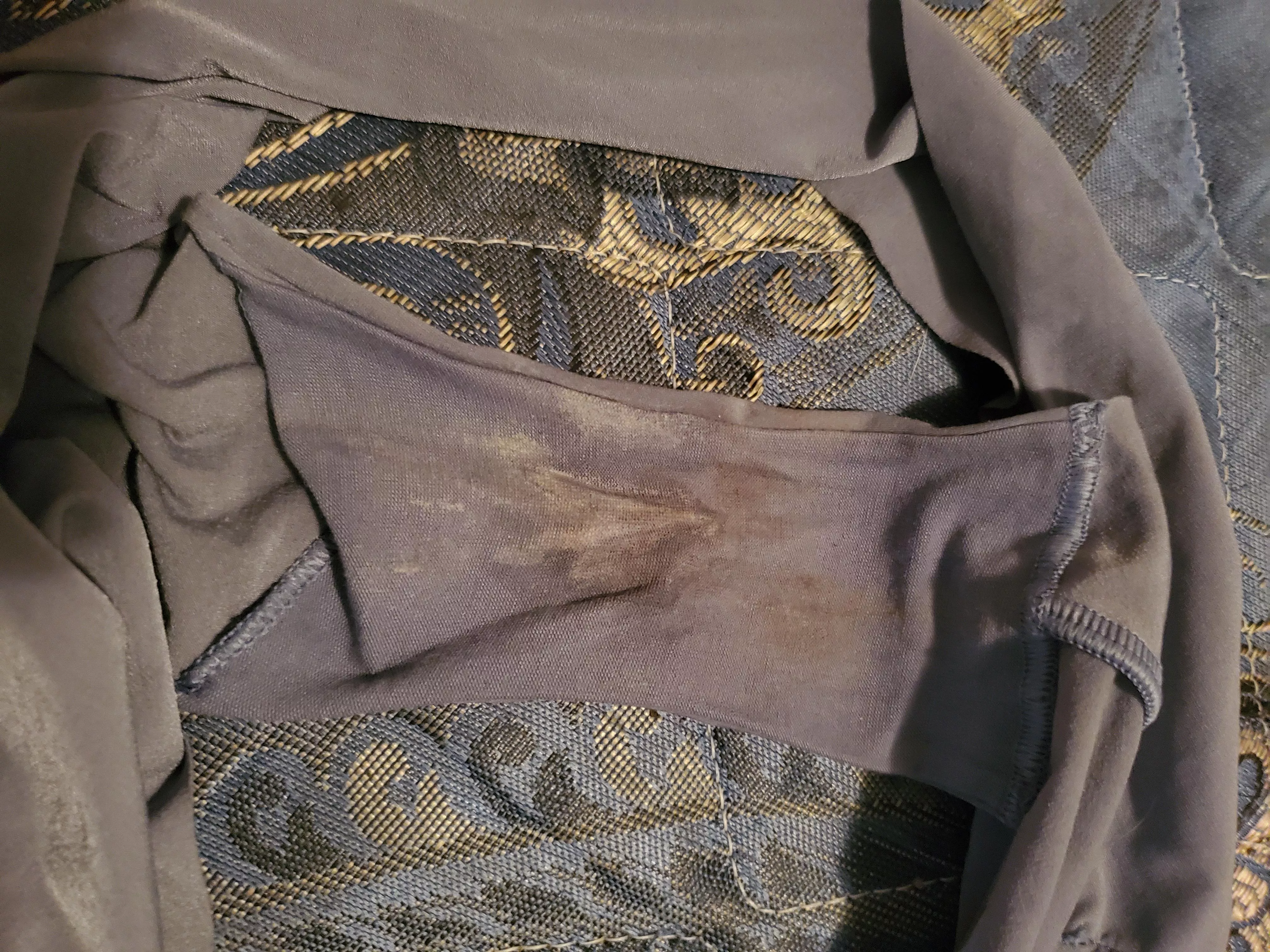 stole my friends sisters panties posted by themsster2266