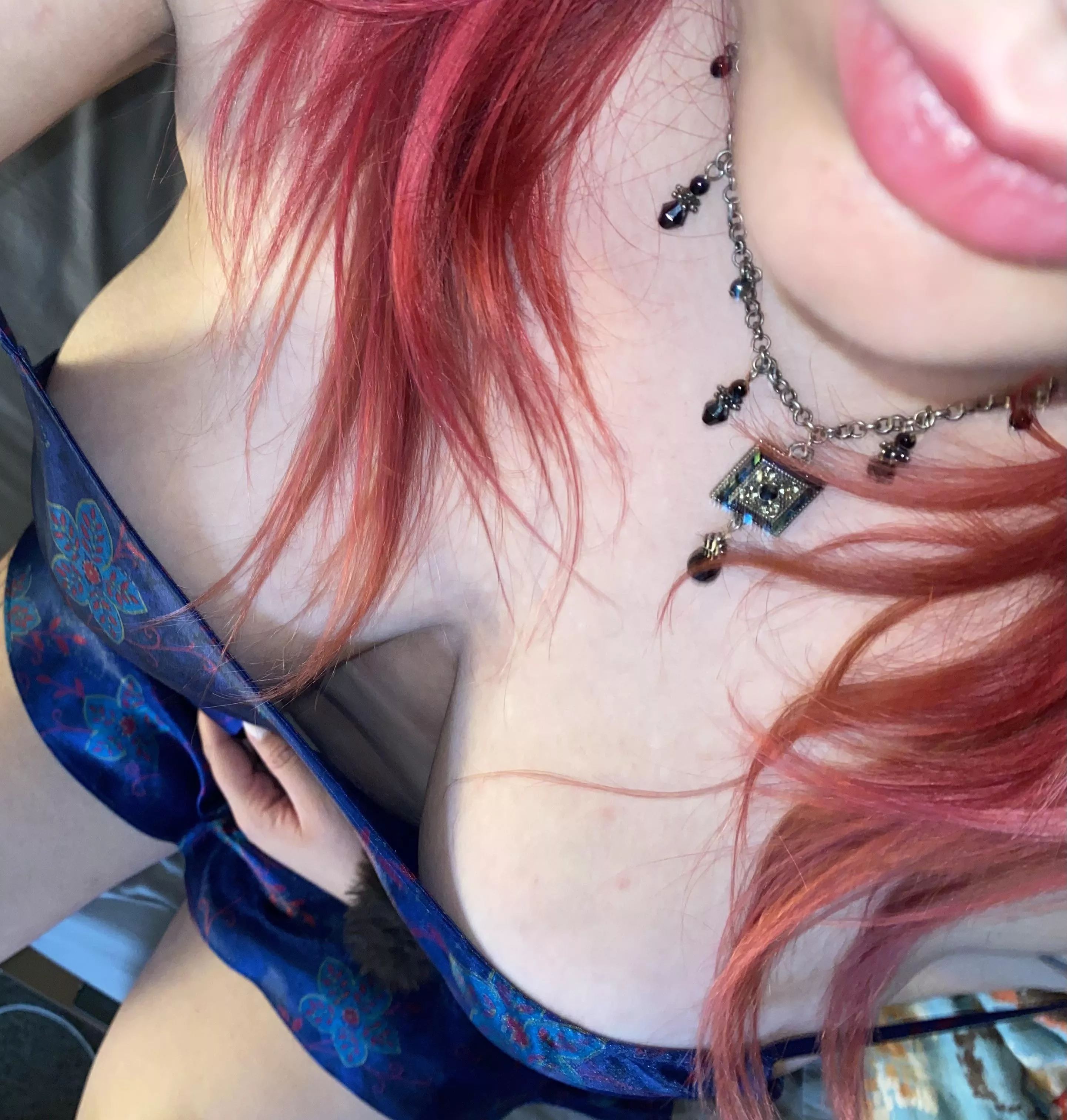 Stop looking down my shirt posted by Seek-Amy