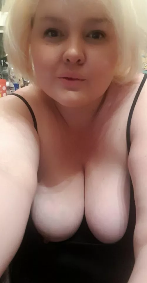 Stop Scrolling 😍 You have found me!! Yummiest, fattest, sexiest m0mmy that to fantasise over on a daily basis!! ☆My special Offer 50%OFF my 0F☆ by Addedsugar32