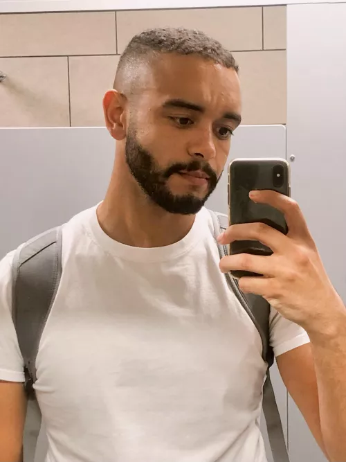 Stopped by the garden center to buy even MORE plants 🪴 by clarkthegiraffe