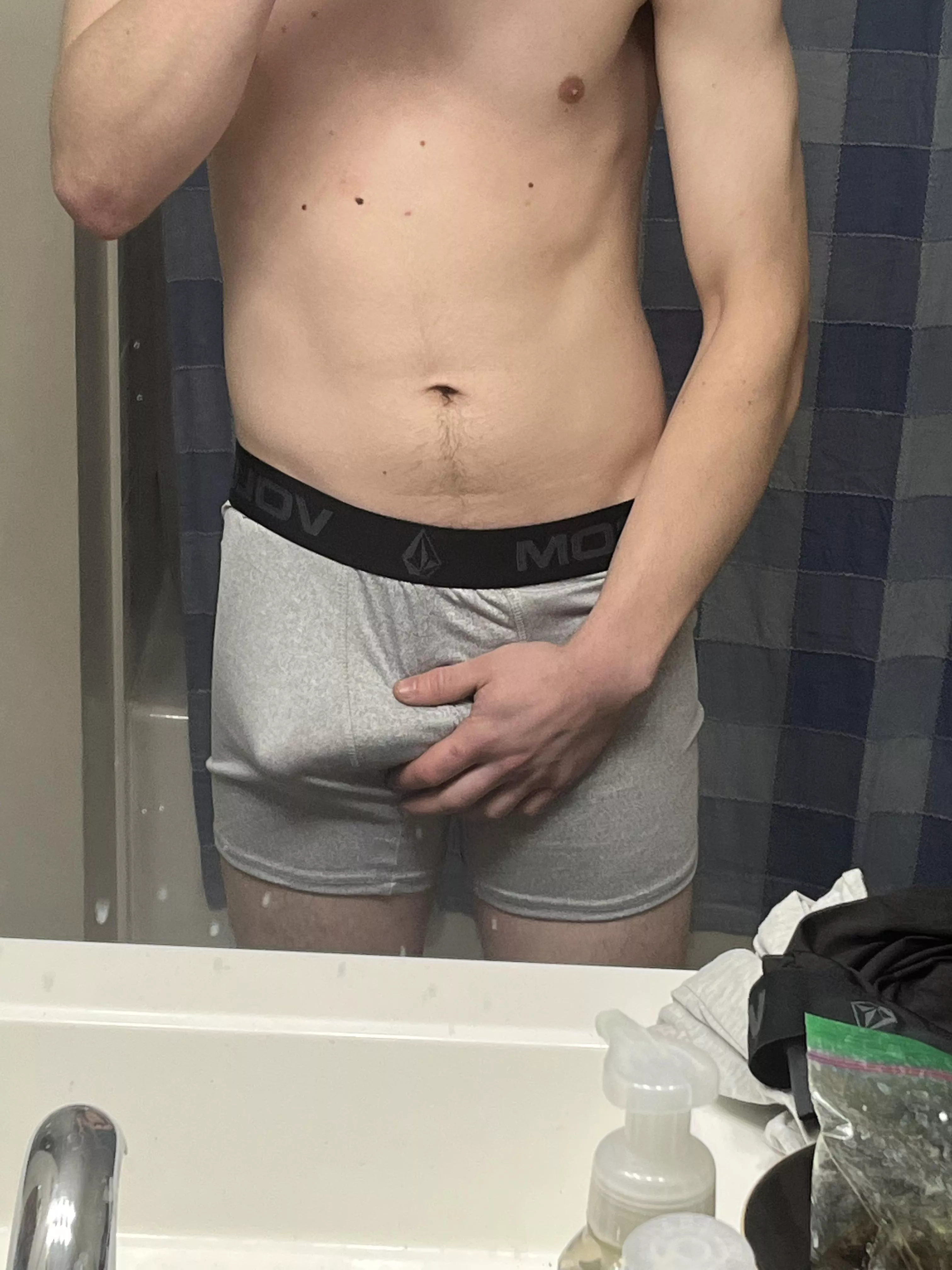 Straight 20 bulging today posted by collegesagger
