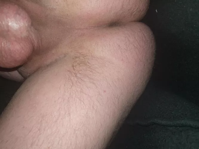 Straight Male (30+), boxers are off 🥵 by Lovethepuss22