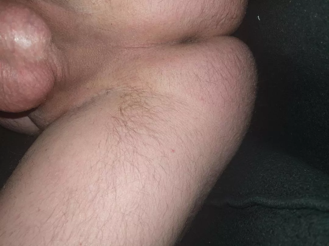 Straight Male (30+), boxers are off 🥵 posted by Lovethepuss22