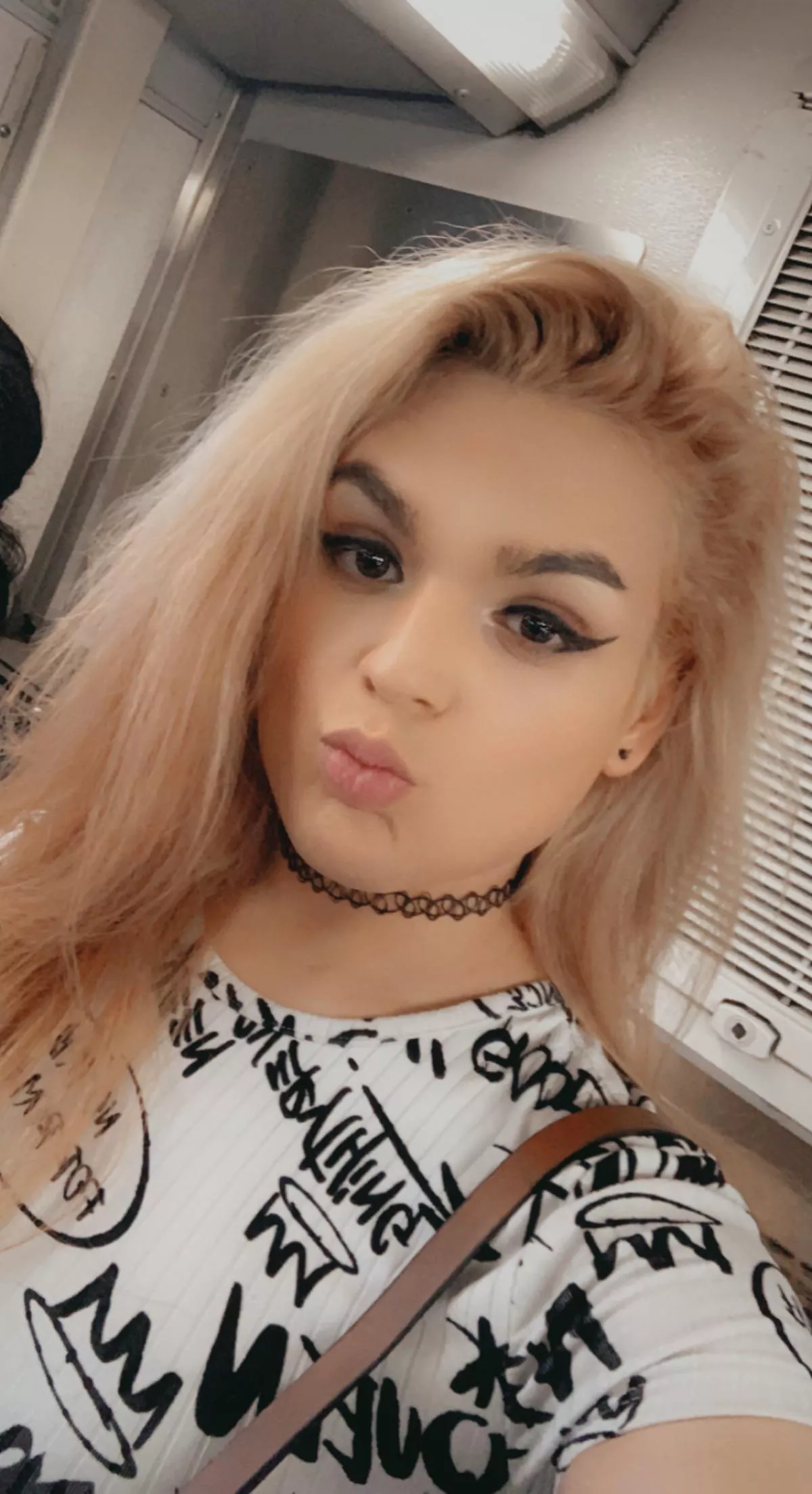 Straightened my hair today 👱🏼‍♀️ posted by DeffNotSteff