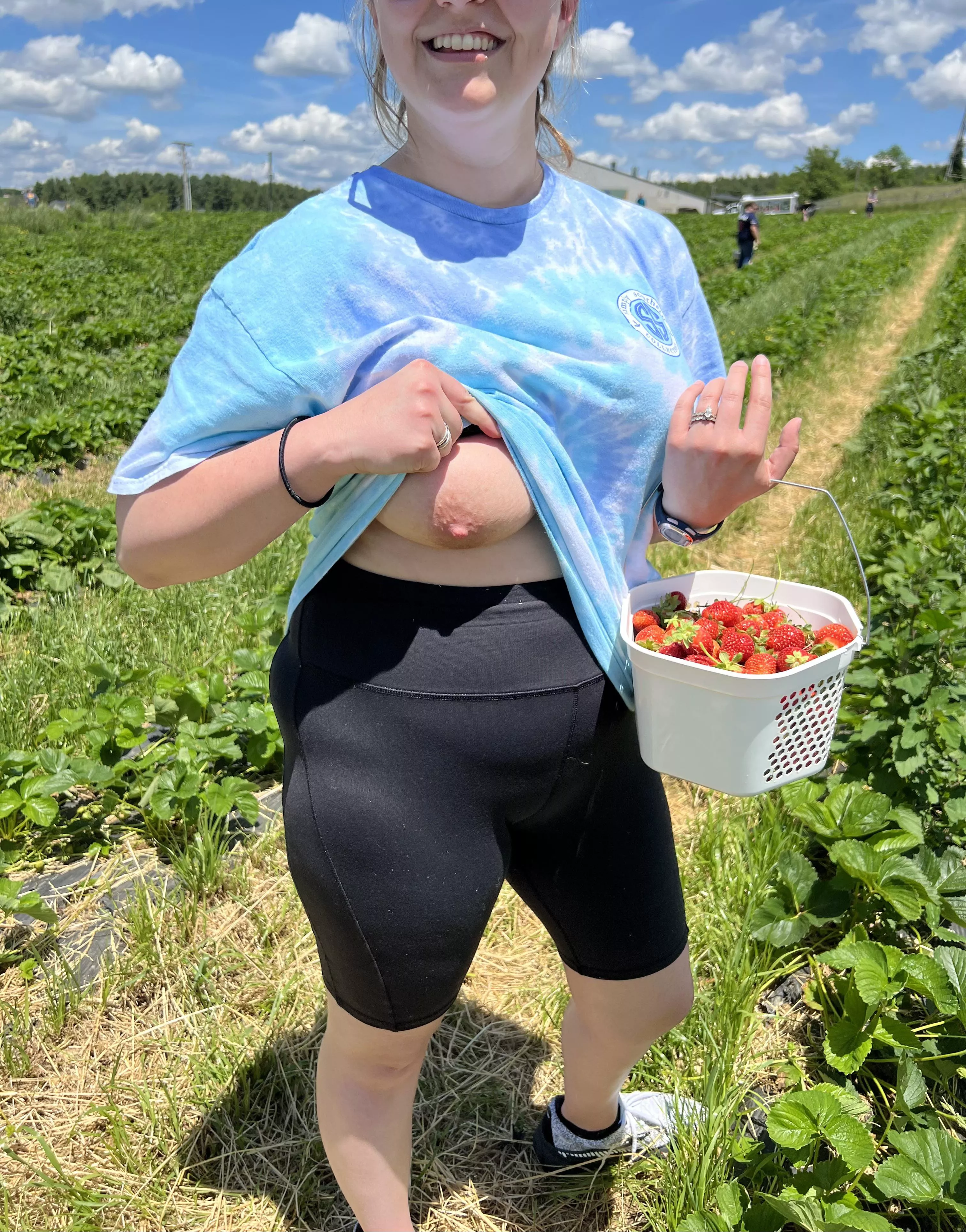 Strawberry picking on a beautiful day …… also a little flash just to keep him wanting more🤭😋🍓 posted by cleavage4you