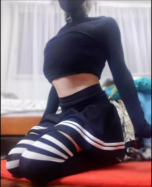 Stressed? Need a lap to lay your head on? by iwi-femboi