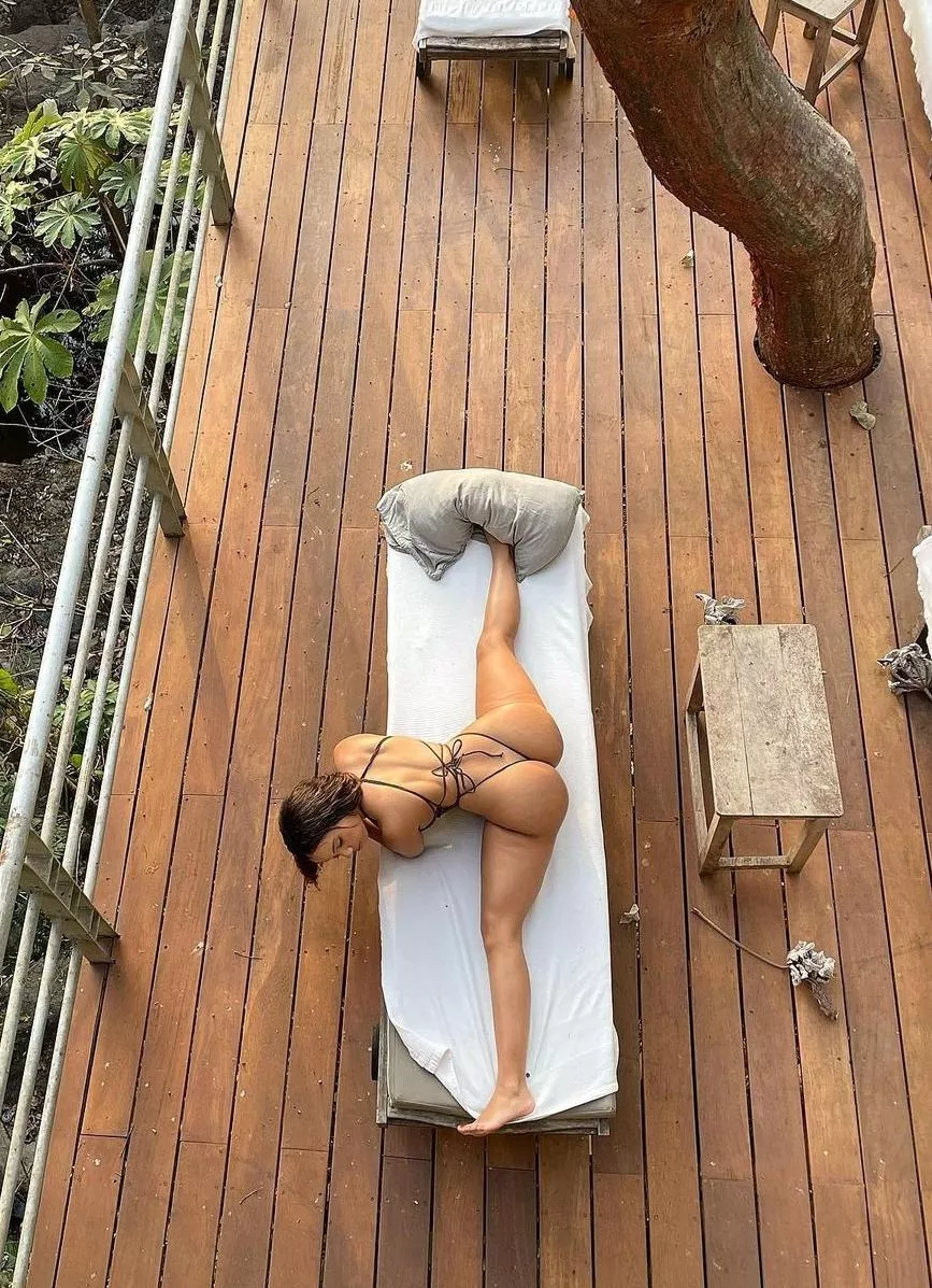 Stretched posted by flyfish6000