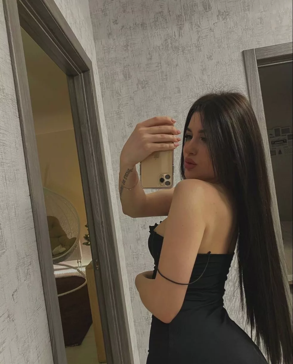 Stretching my ass before you stretch me posted by thestingytraveler