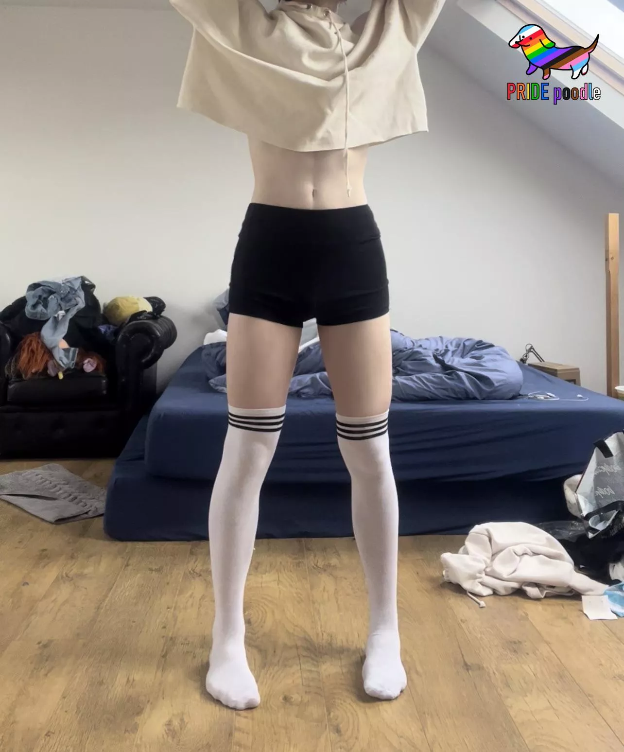 Stretching so I look thinner :) posted by Arzareth700