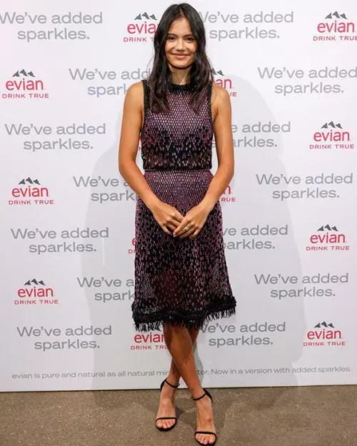 Stroking to Emma Raducanu! Anybody wants to help me cum? by TakuSa99