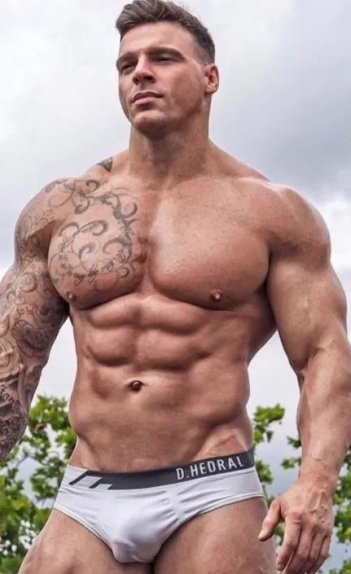 “Stuart Tomlinson” … by neilfromsydney2003