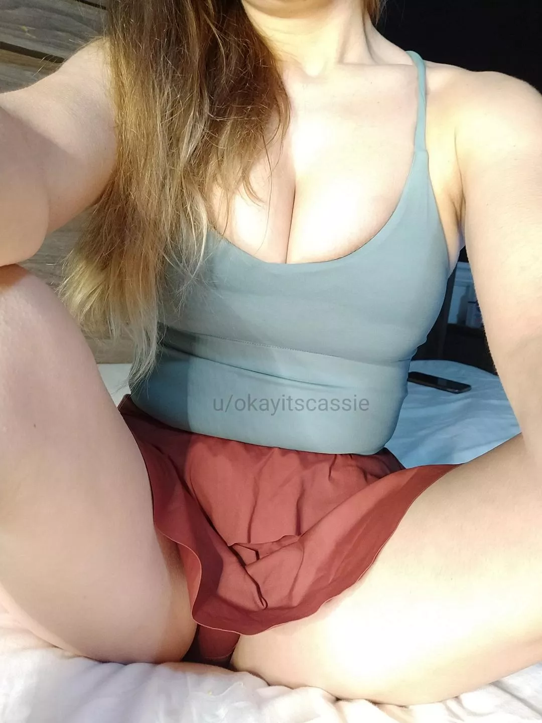 Studying tonight 📚 [f] posted by okayitscassie