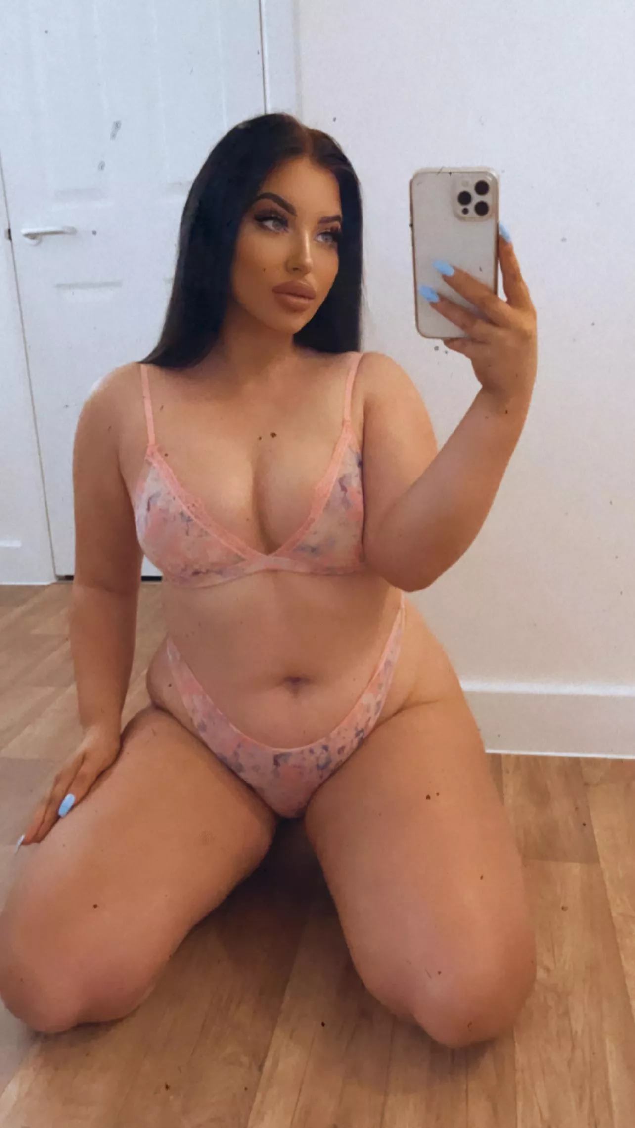 Sub to my only fans! Link in comments! posted by External_Grape1676