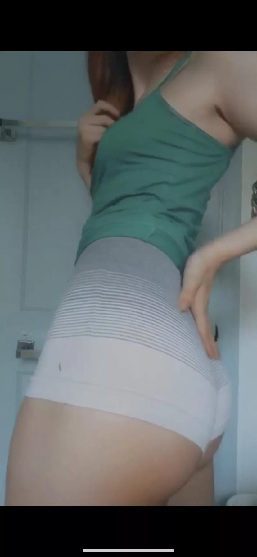 Sub to my onlyfans daddy😈🥴56+posts😝link in comments😩 posted by Goddess_babyy19