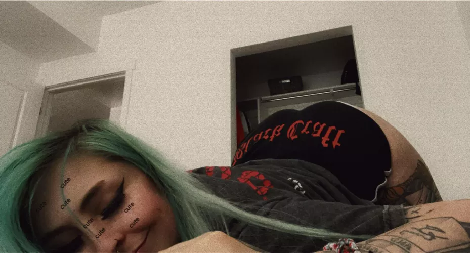 🖤 submissive babygirl with a FREE onlyfans eager to please you 🖤 b/g • g/g • threesome • solo content available! link below!! by oflittlekittenn