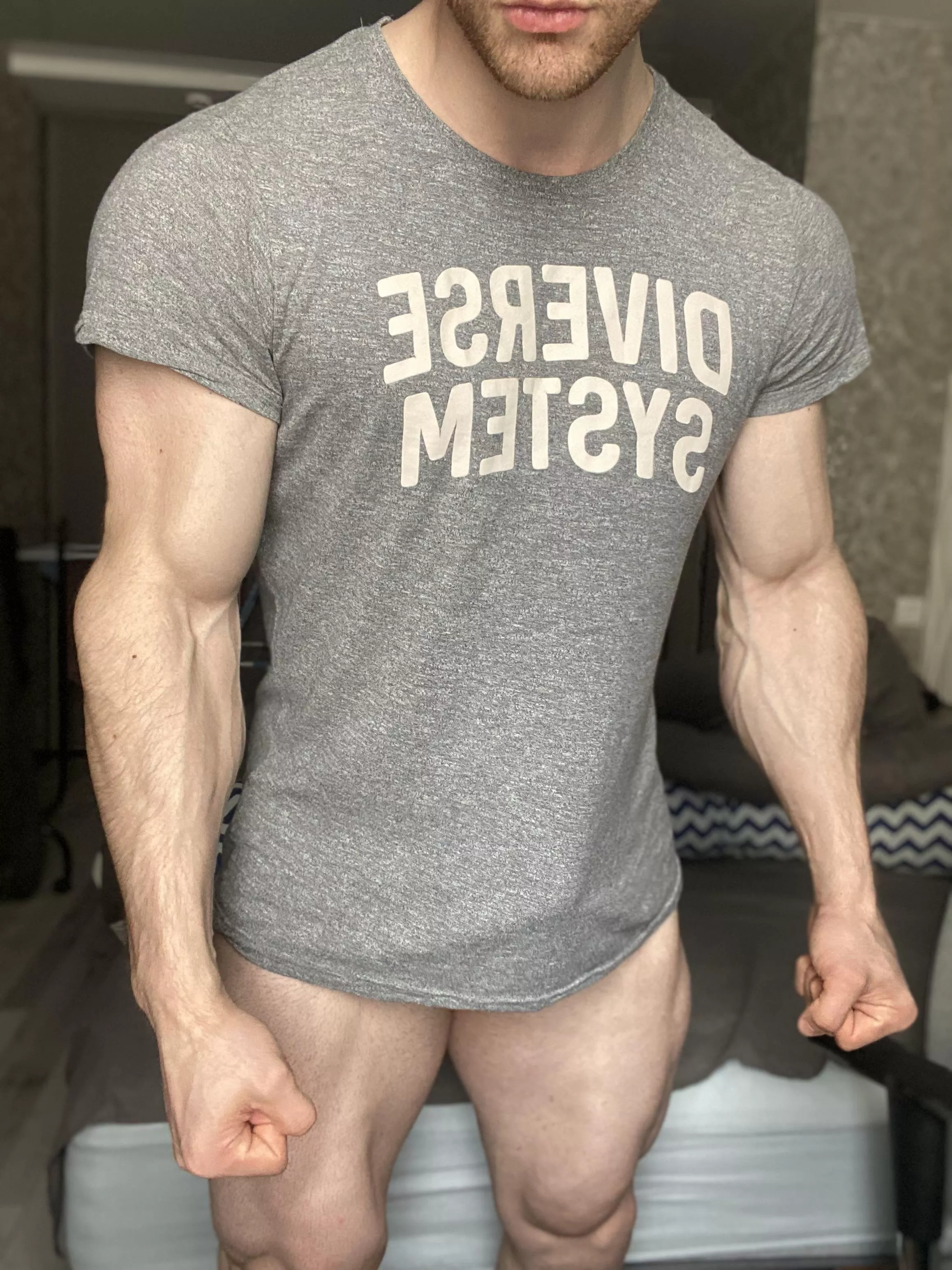 Subtle 💪 (24) posted by bodyfitboi