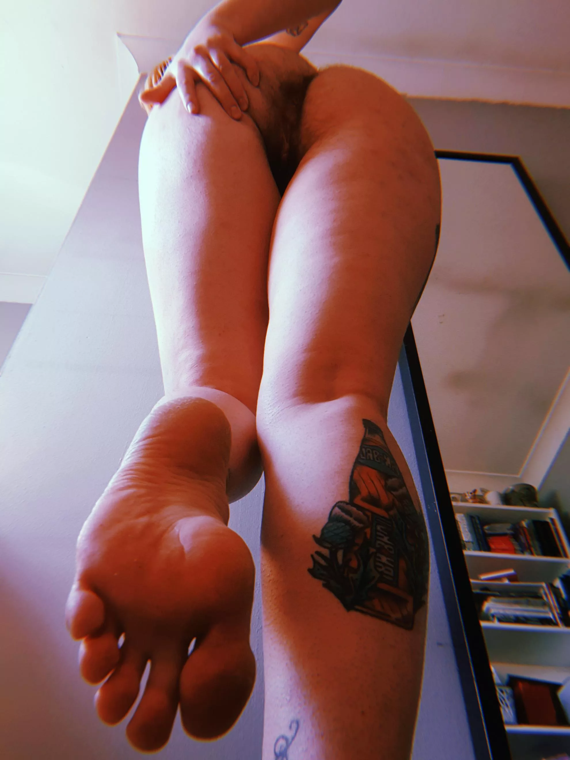 Subtle spreadie 😍 posted by lowerythebarxxx