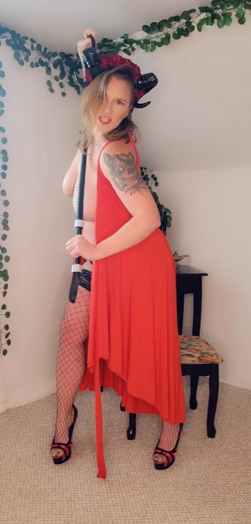 Succubus about to strike by TheRealKinks4Days [self] by TheRealKinks4Days