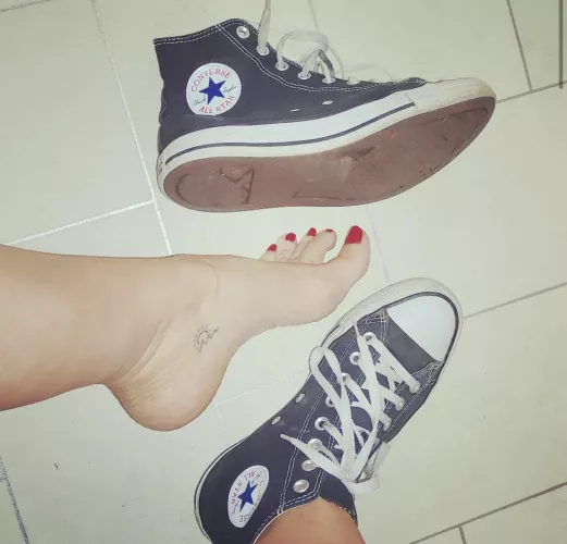 such a relief taking these off 😍 by FootVegan