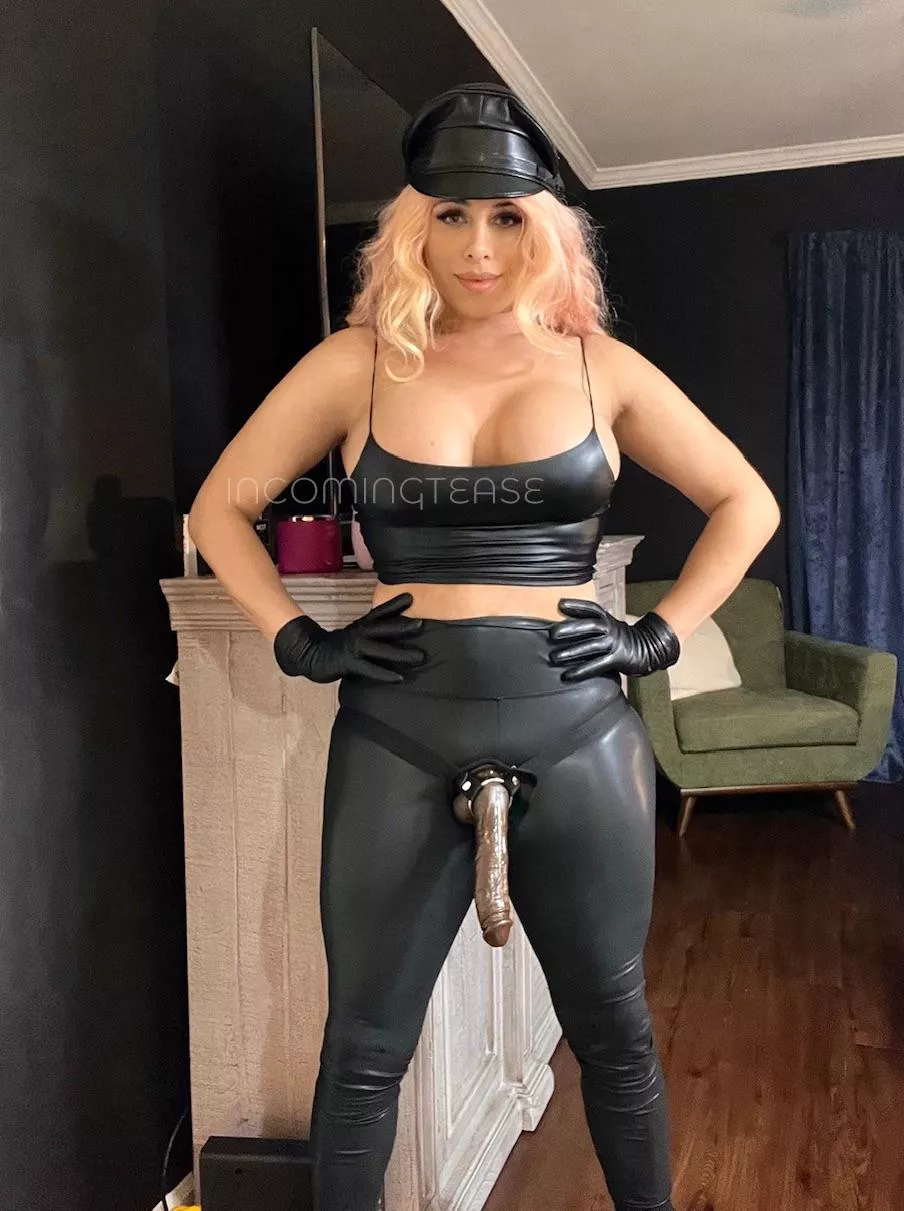 Suck and slurp Monday! posted by incomingtease