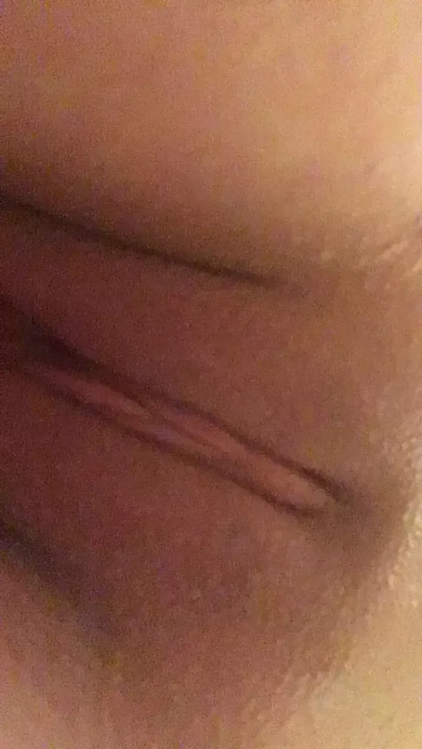 suck my clit? by 18prettypussy