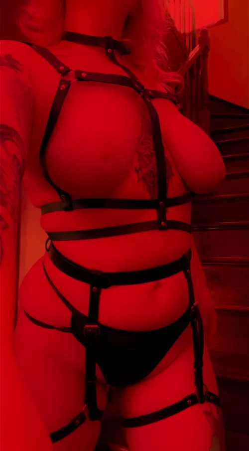 suck my left one by haileywoolf