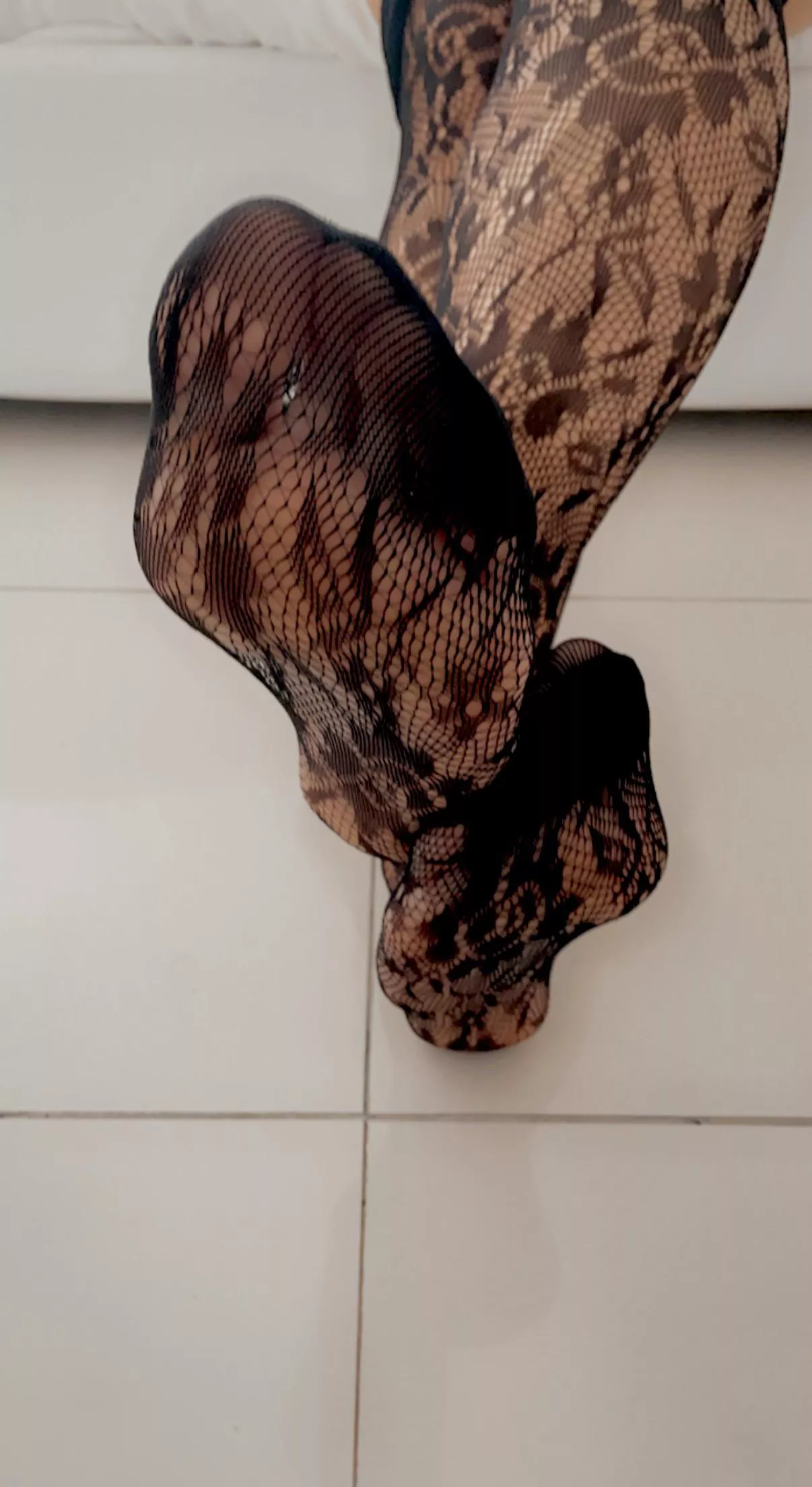 Suck my stockings posted by missfeetandfingers