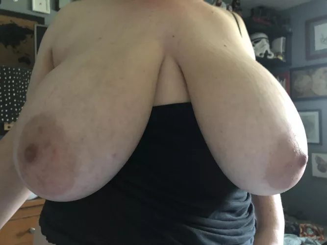 Suck on them by busty_von_tease