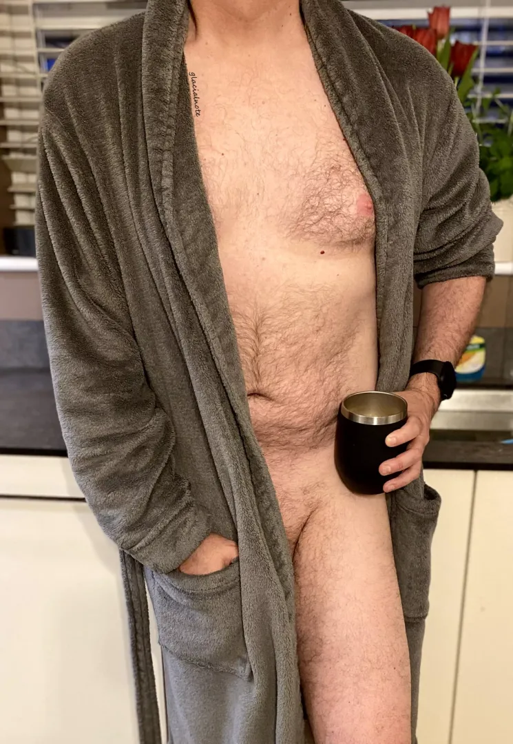 Suddenly got a lot colder, time for the robe again posted by glacialnote