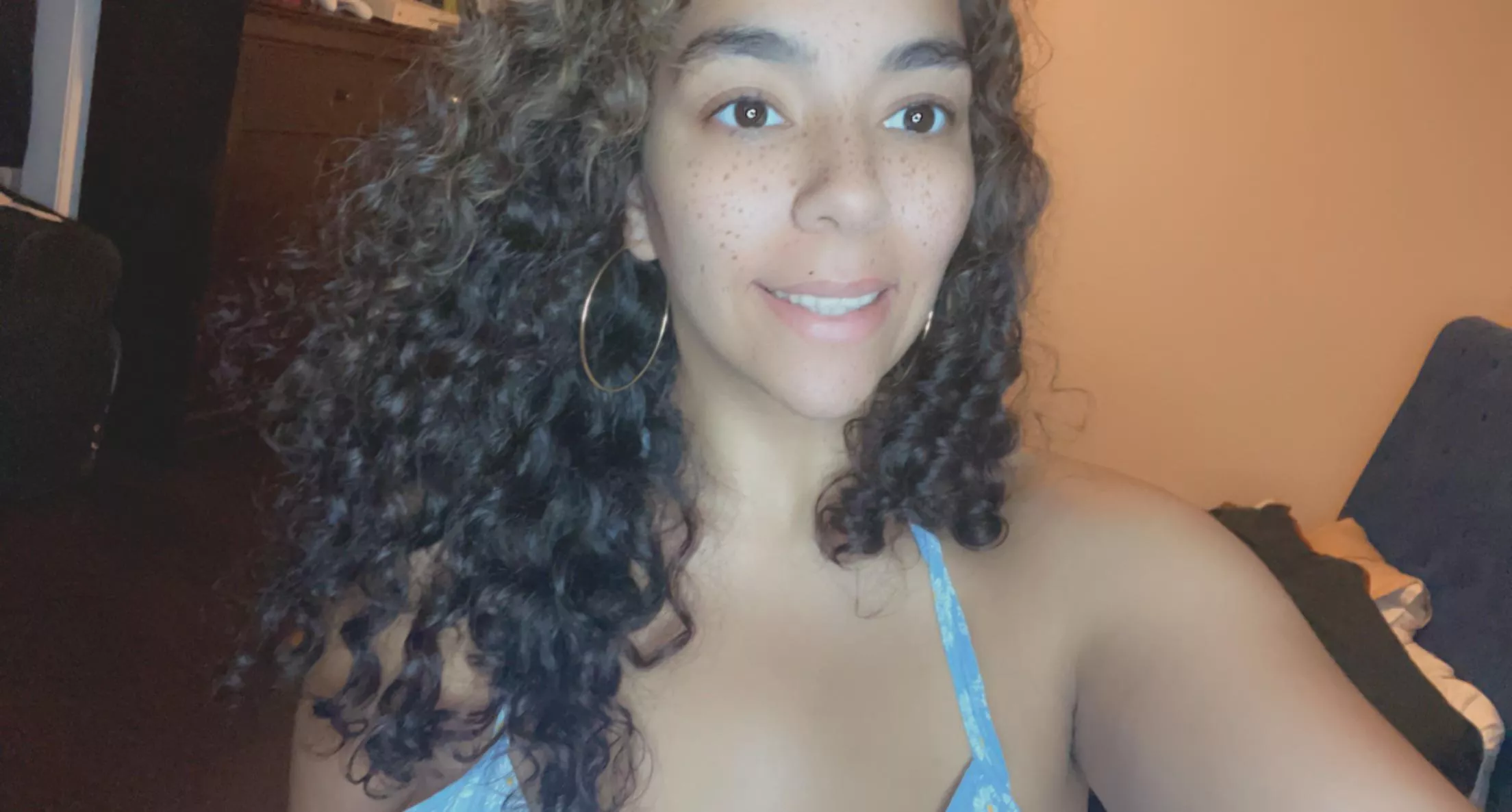 Summer here we come posted by Curly_curvyhunny