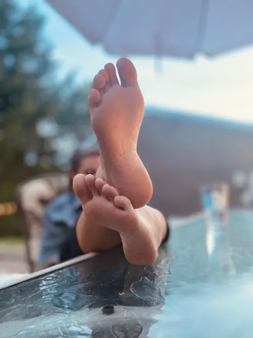 Summer milf feet by SexyHotMama82