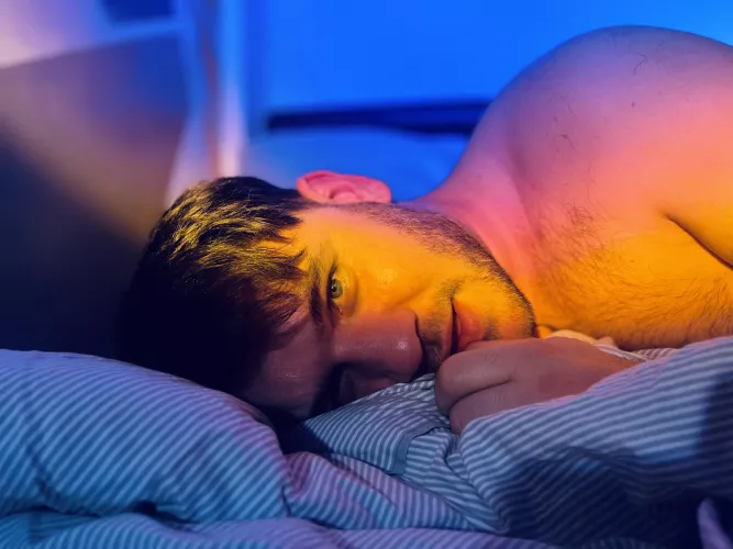 Sun lamp appreciation by QuasarOnlyFans