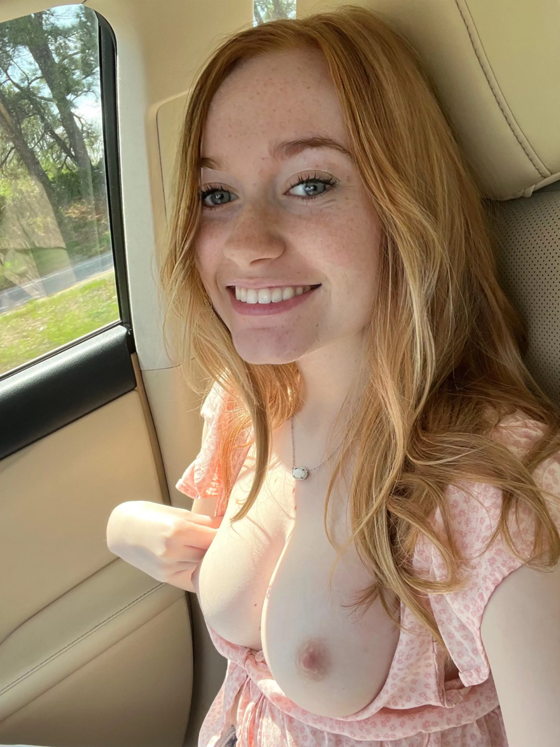 sun out, top down <3 posted by lazyydaisy69