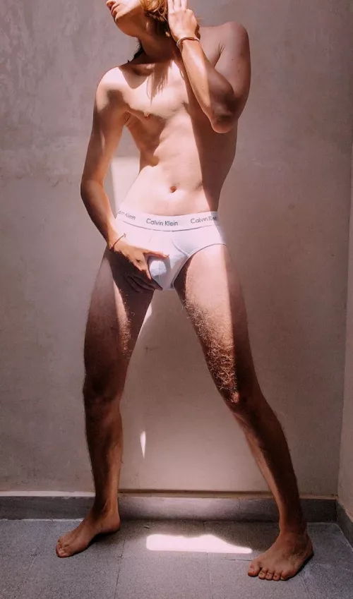 Sunbath <3 by eren_sunshine