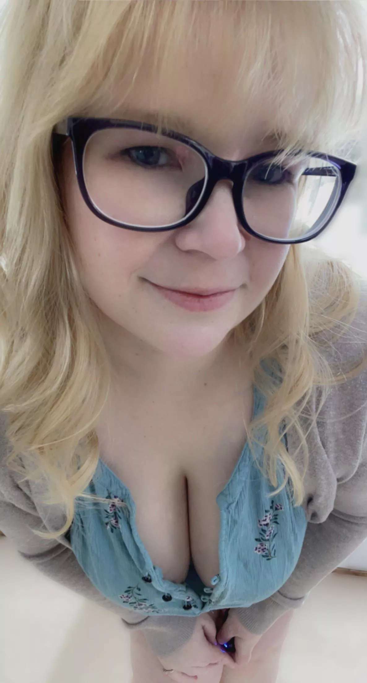 Sunday afternoon hugs anyone? posted by abigailashryver