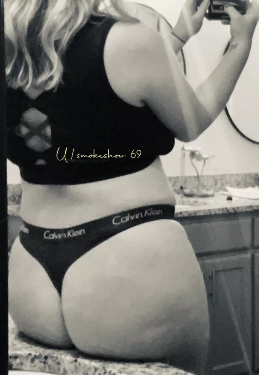 Sunday Funday with a Thick ass Milf 😘 posted by smokeshow6911