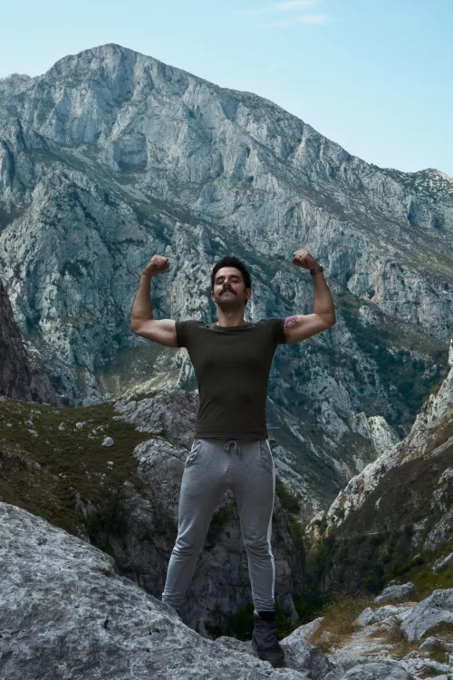 Sunday is perfect for hiking! by traaxa