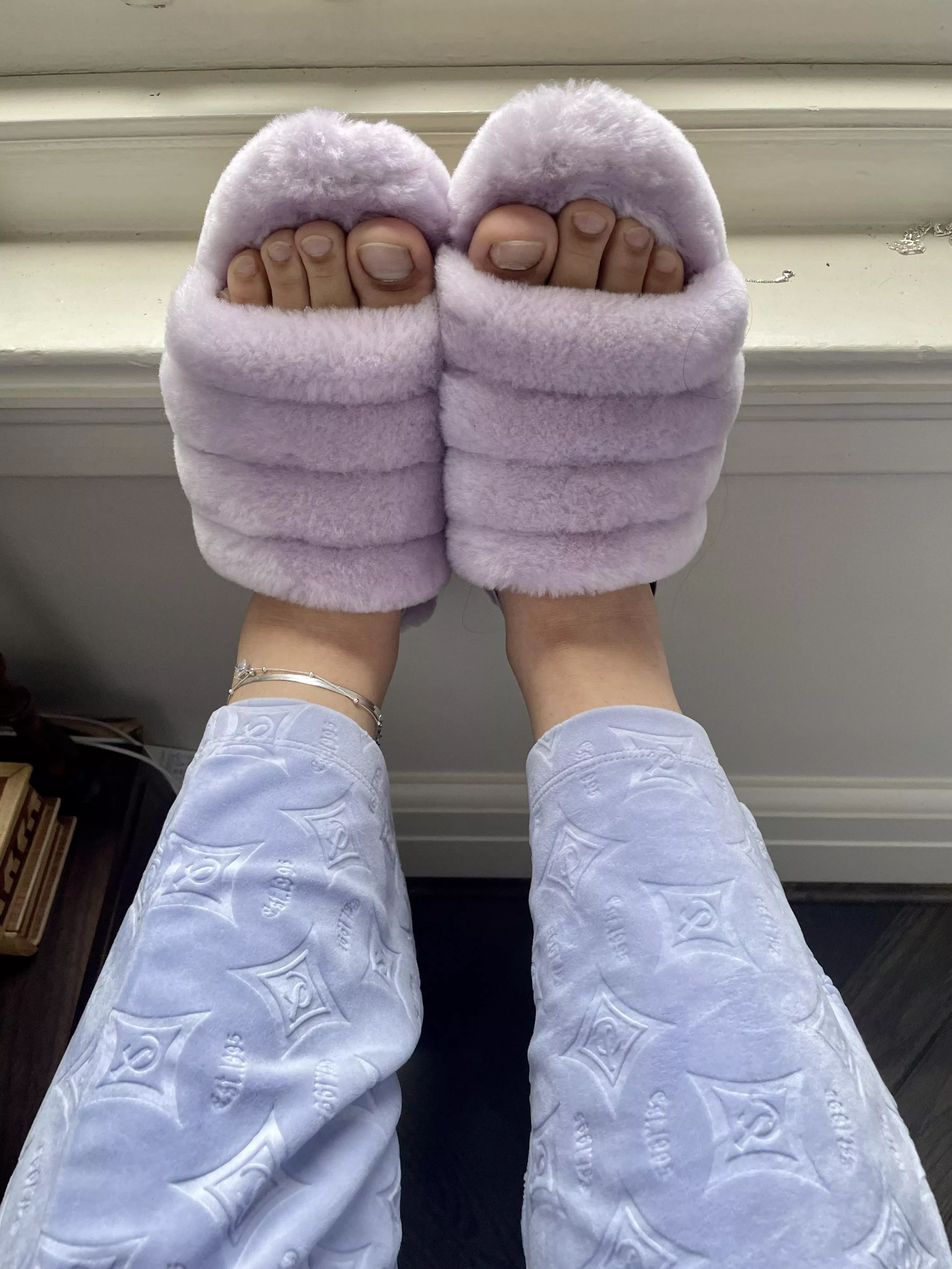 Sunday slippers 💖 posted by biglizardlover88