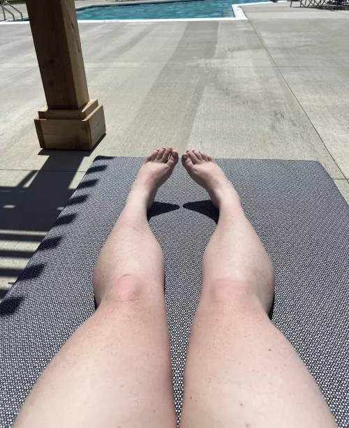 sunny day ☀️ by bbwcherrybomb