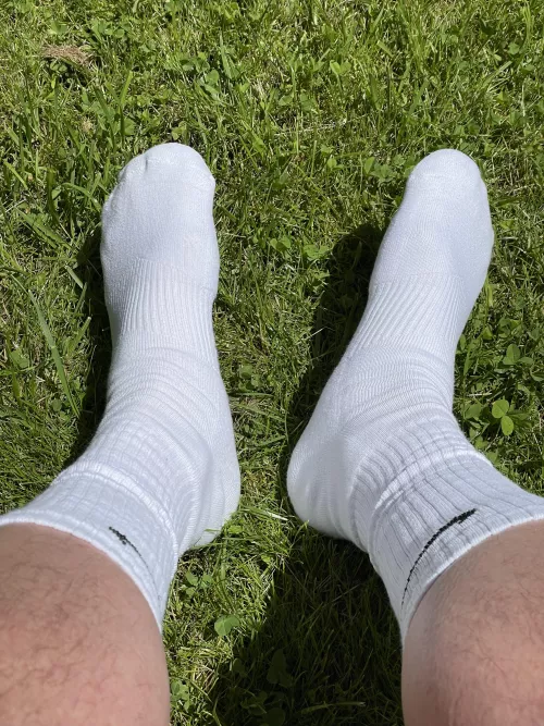 Sunny Nikes today 😉 by Whitesoxnsneaks