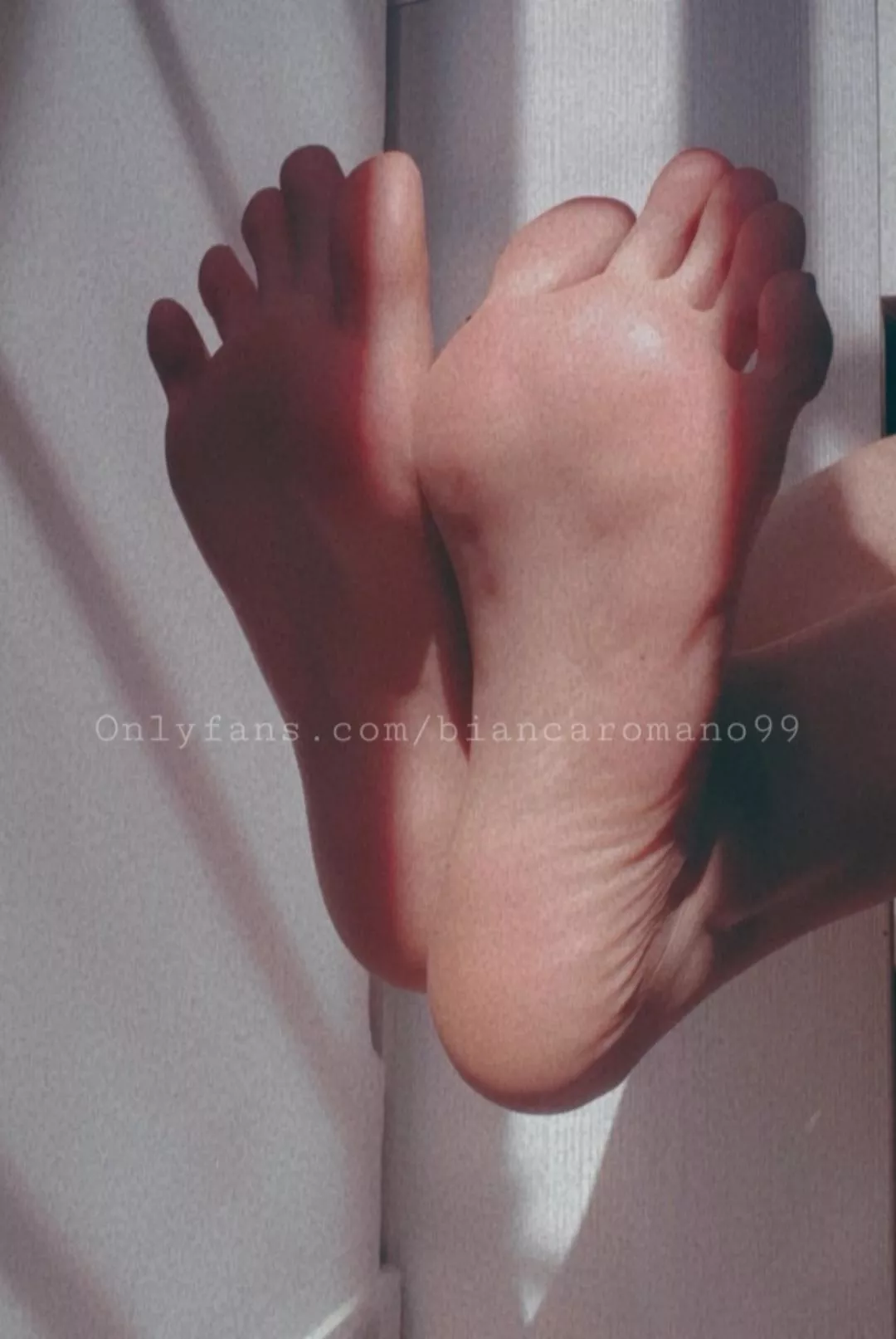 sunny soles ☀️ posted by itsbiancaromano