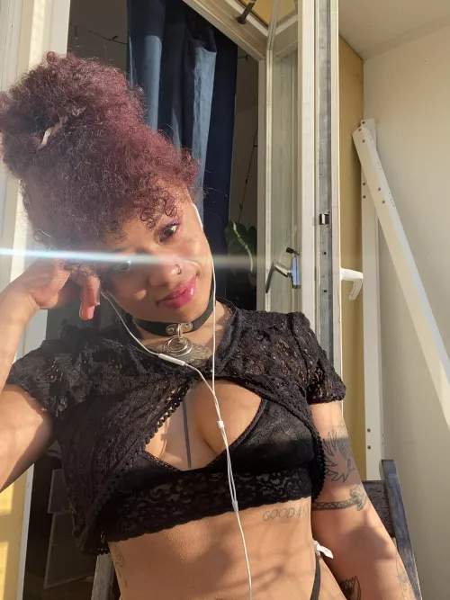 Sun’s out! by -GUS___