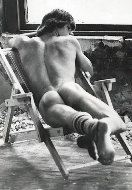 Suns out, buns out posted by KKwoodhill