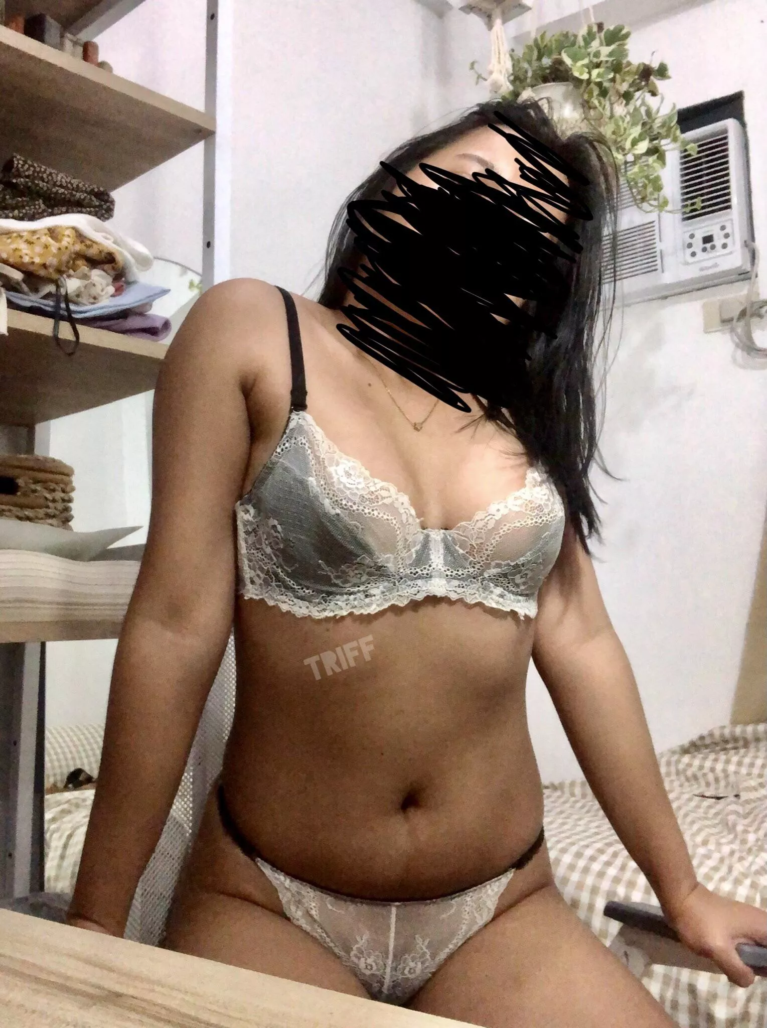 Sup (f) posted by Triffid92