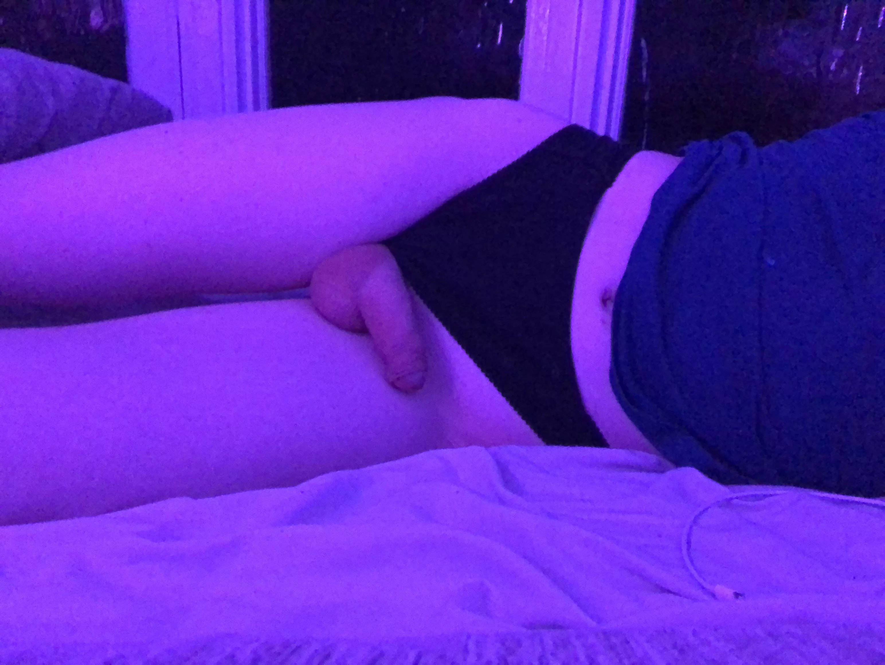 Super horny tonight ;) dms open! posted by mistresssissyhorny