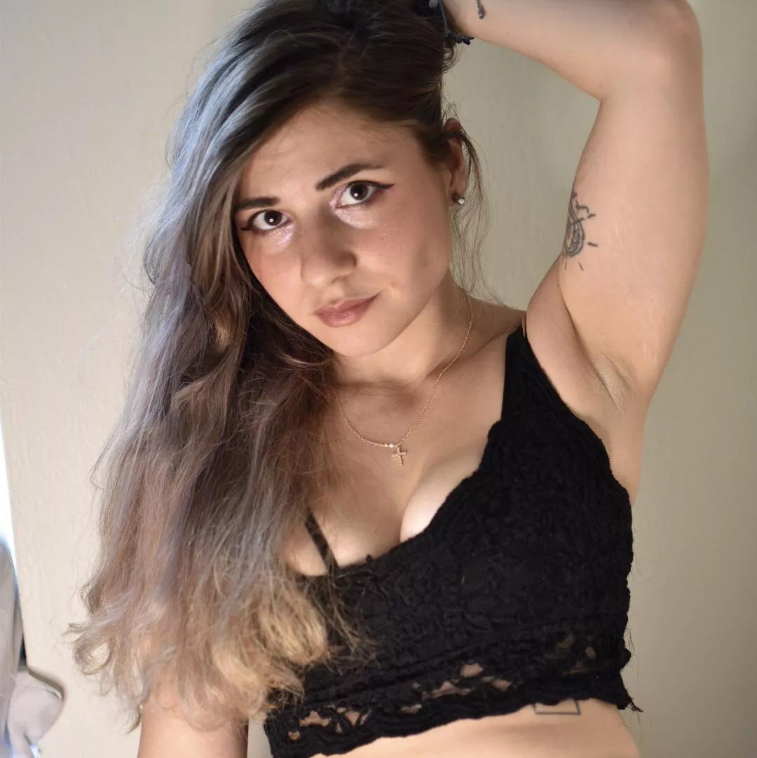 Super tired, hope you’re having a great day 🤗💙 posted by lil-athena