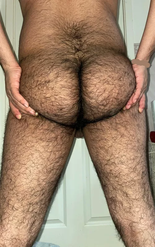 Surprise me with your package🎁 by Gayfuckdoll